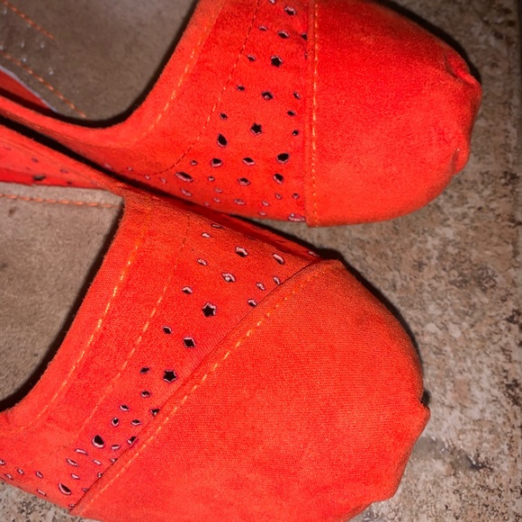 CATO Orange Flat Slippers - Picture 8 of 9